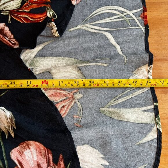 Dark Romance Coastal Feminjne Faux Wrap High Low Floral Skirt MEDIUM Black - Picture 9 of 10